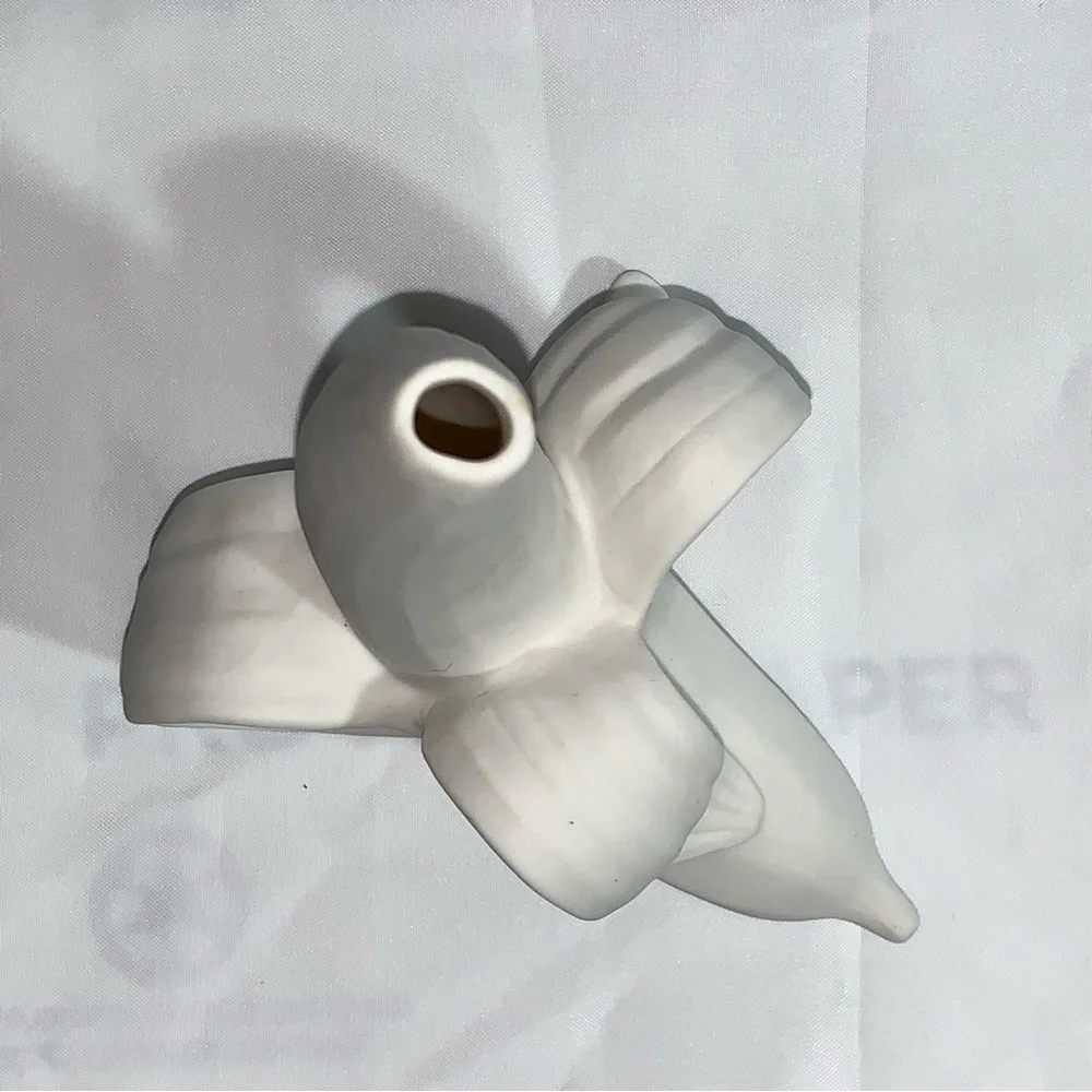 JONATHAN ADLER life size standing PEELED BANANA bud vase - Picture 4 of 8